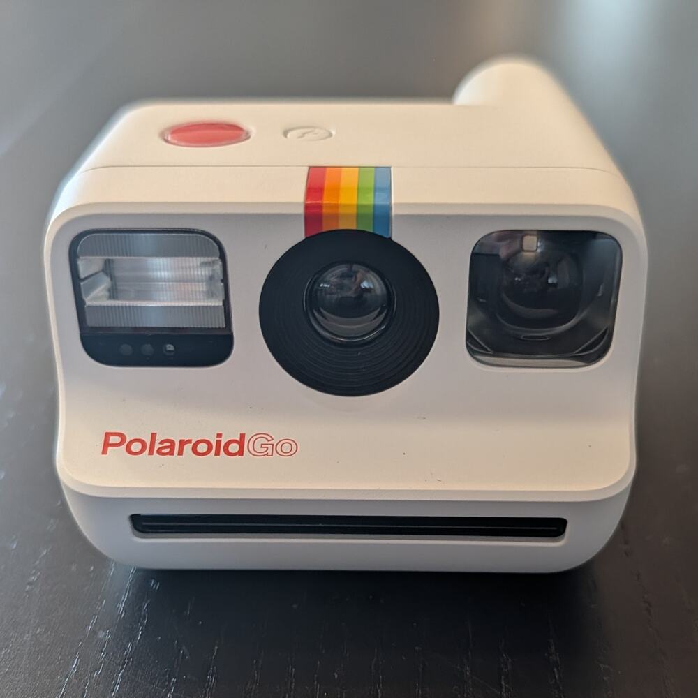 Polaroid Go Instant Film Camera White Tested Working No Charger